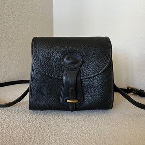 Dooney and Bourke All-Weather Leather Essex Crossbody / Shoulder Bag